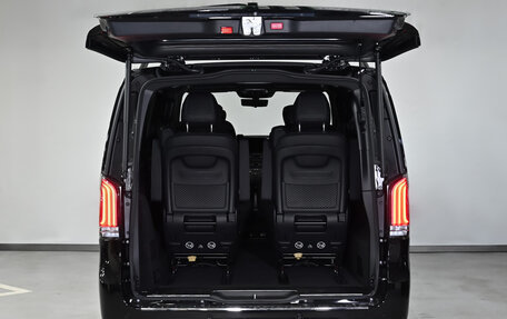 Mercedes-Benz V-Класс, 2024 год, 14 100 000 рублей, 5 фотография