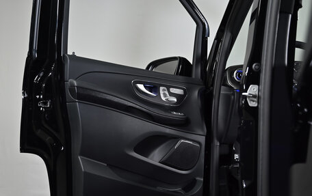 Mercedes-Benz V-Класс, 2024 год, 14 100 000 рублей, 18 фотография