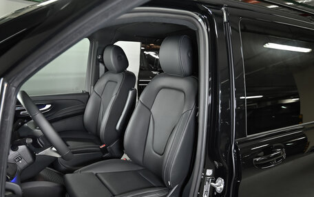 Mercedes-Benz V-Класс, 2024 год, 14 100 000 рублей, 19 фотография