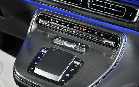 Mercedes-Benz V-Класс, 2024 год, 14 100 000 рублей, 23 фотография