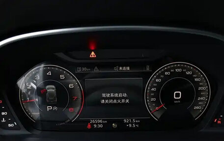 Audi Q3, 2022 год, 2 350 000 рублей, 13 фотография