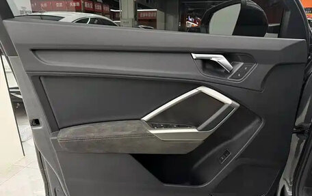 Audi Q3, 2022 год, 2 400 000 рублей, 8 фотография