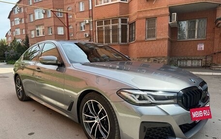 BMW 5 серия, 2022 год, 5 700 000 рублей, 4 фотография