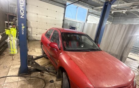 Mitsubishi Carisma I, 1998 год, 100 000 рублей, 2 фотография