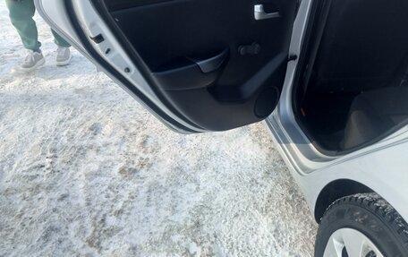 KIA Rio III рестайлинг, 2015 год, 930 000 рублей, 6 фотография