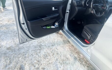 KIA Rio III рестайлинг, 2015 год, 930 000 рублей, 5 фотография