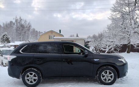 Mitsubishi Outlander III рестайлинг 3, 2013 год, 1 650 000 рублей, 6 фотография