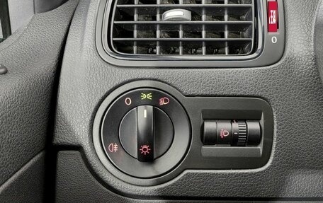 Volkswagen Polo VI (EU Market), 2012 год, 740 000 рублей, 18 фотография