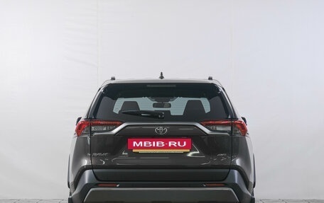 Toyota RAV4, 2020 год, 3 699 000 рублей, 6 фотография