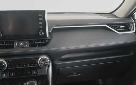 Toyota RAV4, 2020 год, 3 699 000 рублей, 15 фотография