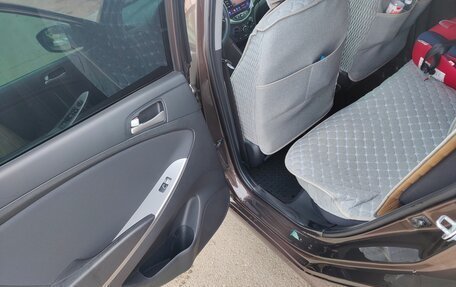 Hyundai Solaris II рестайлинг, 2016 год, 1 360 000 рублей, 13 фотография