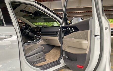 KIA Carnival, 2025 год, 6 350 000 рублей, 14 фотография