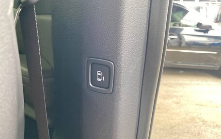 KIA Carnival, 2025 год, 6 350 000 рублей, 30 фотография