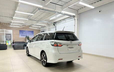 Toyota Wish II, 2014 год, 1 719 000 рублей, 4 фотография