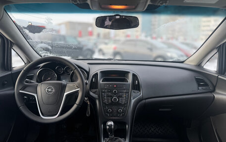 Opel Astra J, 2013 год, 699 000 рублей, 12 фотография