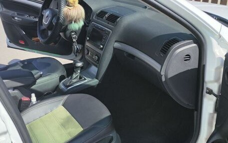 Skoda Octavia, 2012 год, 1 300 000 рублей, 10 фотография