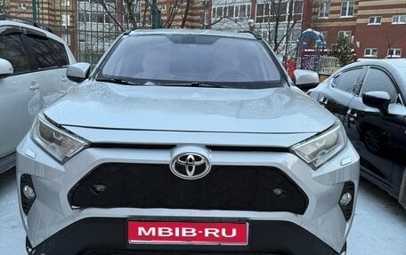 Toyota RAV4, 2021 год, 4 500 000 рублей, 1 фотография