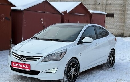 Hyundai Solaris II рестайлинг, 2015 год, 1 100 000 рублей, 1 фотография