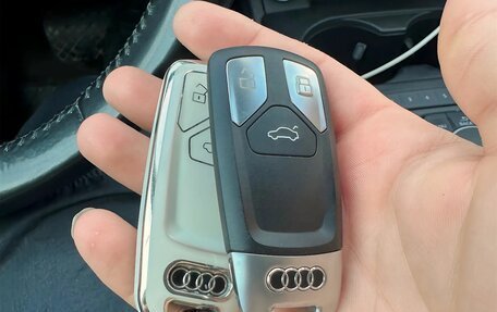 Audi A4, 2016 год, 2 300 000 рублей, 14 фотография