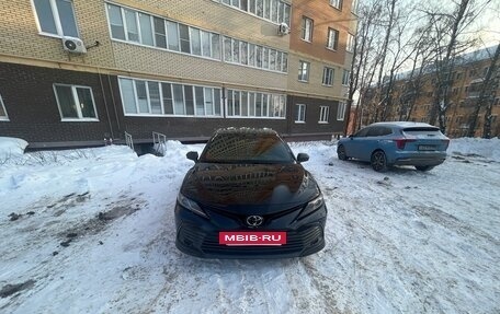 Toyota Camry, 2021 год, 3 333 333 рублей, 2 фотография