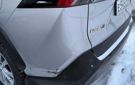 Toyota RAV4, 2021 год, 4 500 000 рублей, 5 фотография