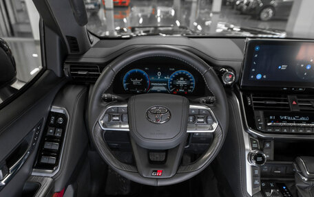 Toyota Land Cruiser, 2025 год, 15 200 000 рублей, 11 фотография