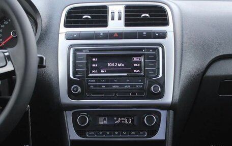 Volkswagen Polo VI (EU Market), 2016 год, 1 300 000 рублей, 11 фотография