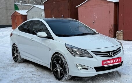 Hyundai Solaris II рестайлинг, 2015 год, 1 100 000 рублей, 2 фотография