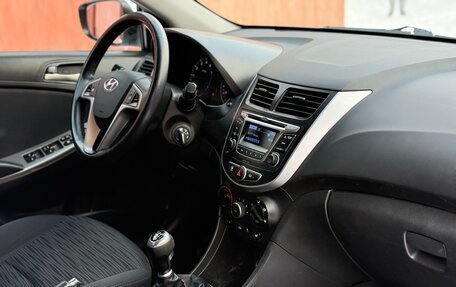 Hyundai Solaris II рестайлинг, 2015 год, 1 100 000 рублей, 17 фотография