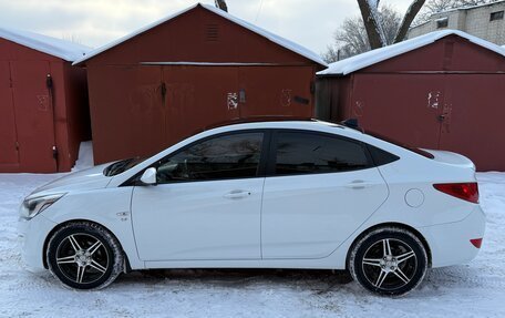 Hyundai Solaris II рестайлинг, 2015 год, 1 100 000 рублей, 15 фотография