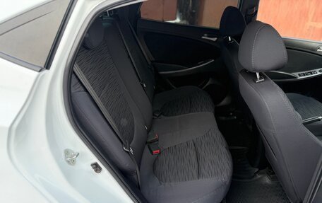 Hyundai Solaris II рестайлинг, 2015 год, 1 100 000 рублей, 21 фотография