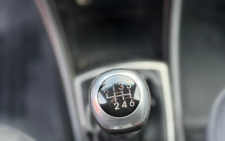 Hyundai Solaris II рестайлинг, 2015 год, 1 100 000 рублей, 23 фотография