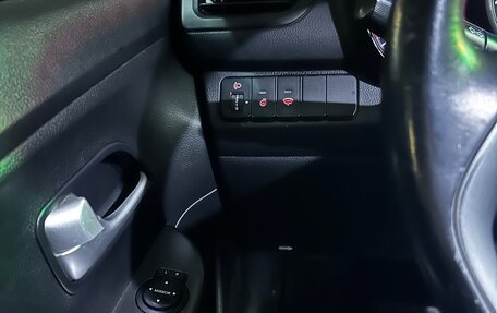 KIA Rio III рестайлинг, 2015 год, 830 000 рублей, 8 фотография