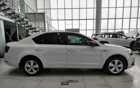 Skoda Octavia, 2019 год, 1 850 000 рублей, 5 фотография