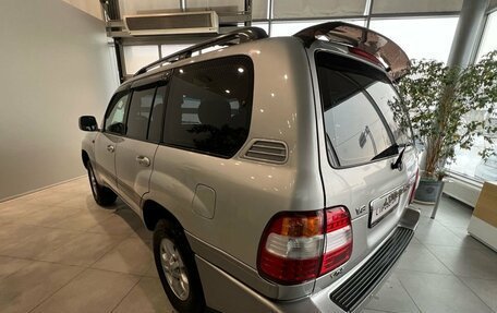 Toyota Land Cruiser 100 рестайлинг 2, 2006 год, 1 849 000 рублей, 5 фотография