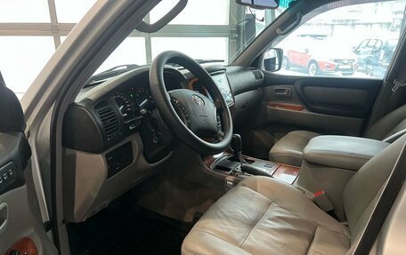 Toyota Land Cruiser 100 рестайлинг 2, 2006 год, 1 849 000 рублей, 9 фотография