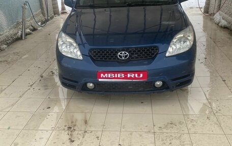 Toyota Matrix, 2003 год, 630 000 рублей, 1 фотография