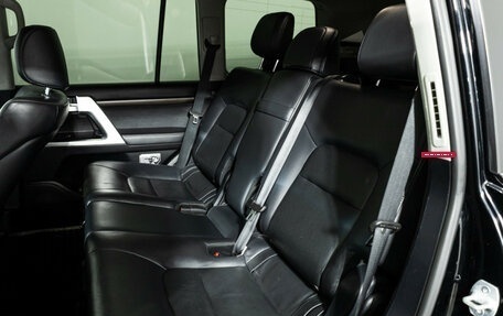 Toyota Land Cruiser 200, 2016 год, 5 150 000 рублей, 10 фотография