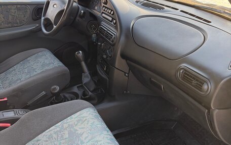 Chevrolet Niva I рестайлинг, 2004 год, 380 000 рублей, 10 фотография