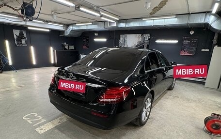 Mercedes-Benz E-Класс, 2019 год, 2 150 000 рублей, 2 фотография