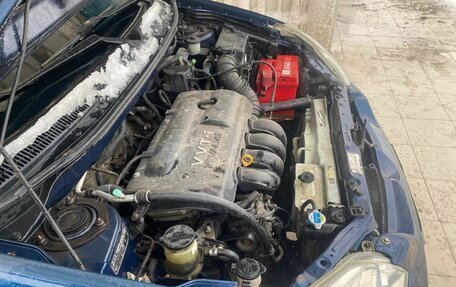 Toyota Matrix, 2003 год, 630 000 рублей, 11 фотография