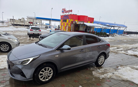 Hyundai Solaris II рестайлинг, 2021 год, 1 890 000 рублей, 3 фотография