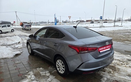 Hyundai Solaris II рестайлинг, 2021 год, 1 890 000 рублей, 5 фотография