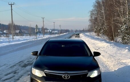 Toyota Camry, 2017 год, 1 956 000 рублей, 2 фотография