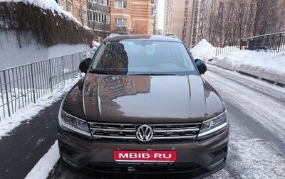 Volkswagen Tiguan II, 2018 год, 3 000 000 рублей, 1 фотография