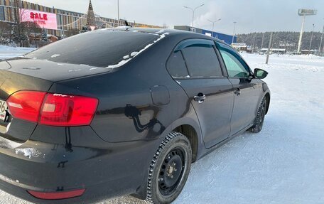 Volkswagen Jetta VI, 2013 год, 1 000 001 рублей, 2 фотография