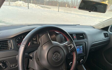 Volkswagen Jetta VI, 2013 год, 1 000 001 рублей, 11 фотография