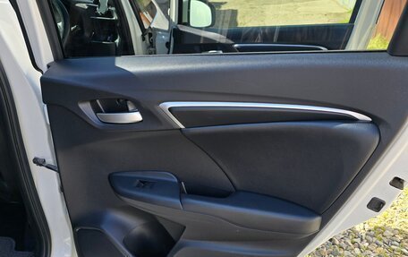 Honda Fit III, 2016 год, 1 200 000 рублей, 2 фотография