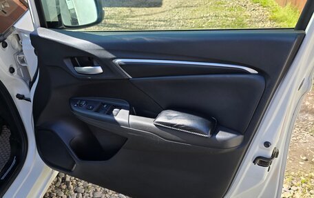 Honda Fit III, 2016 год, 1 200 000 рублей, 9 фотография