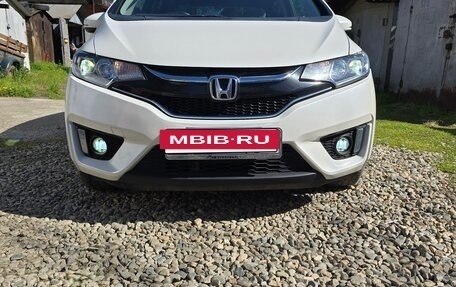 Honda Fit III, 2016 год, 1 200 000 рублей, 17 фотография
